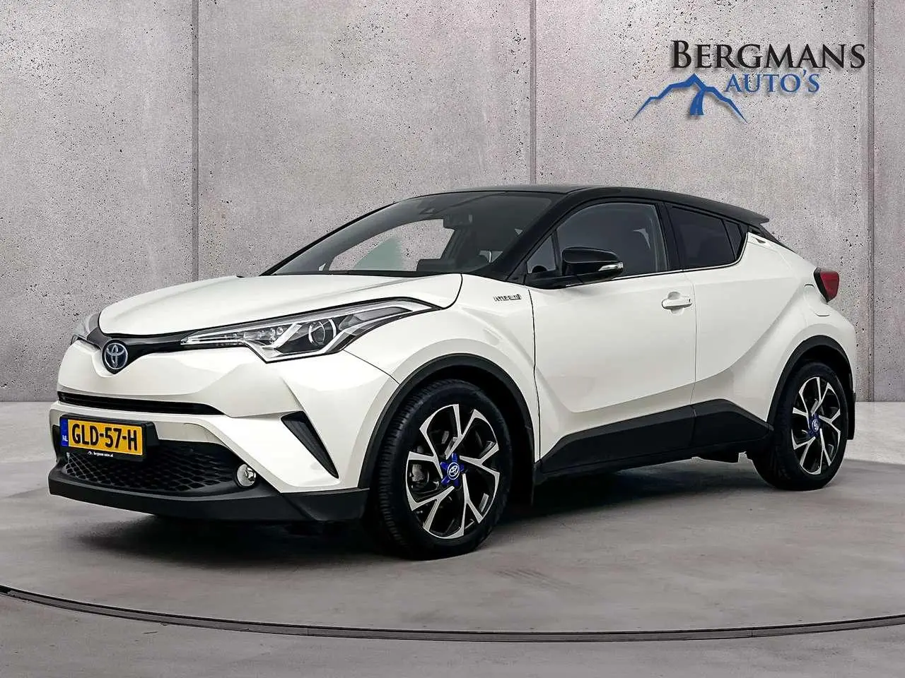 Photo 1 : Toyota C-hr 2017 Hybrid