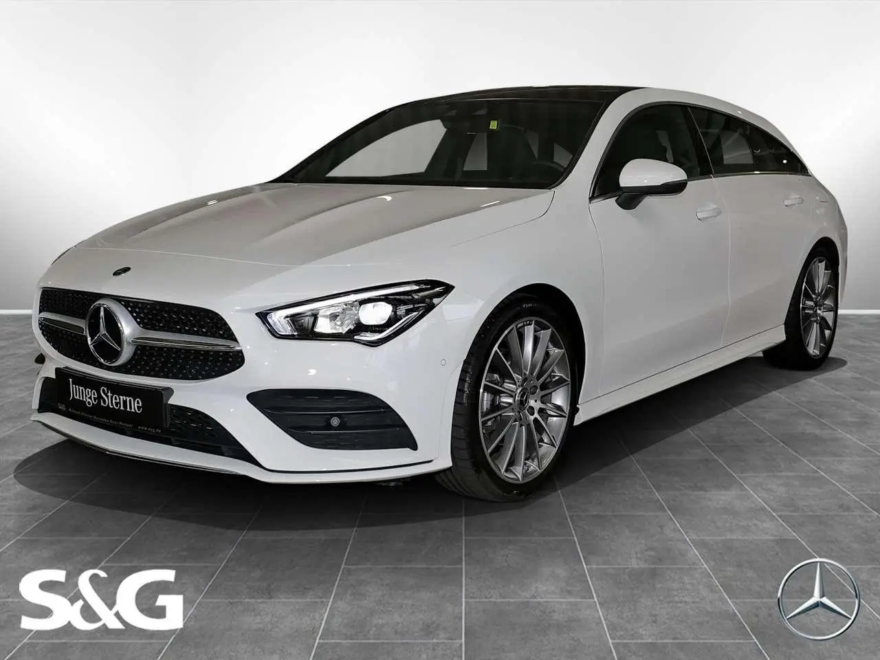 Photo 1 : Mercedes-benz Classe Cla 2023 Essence