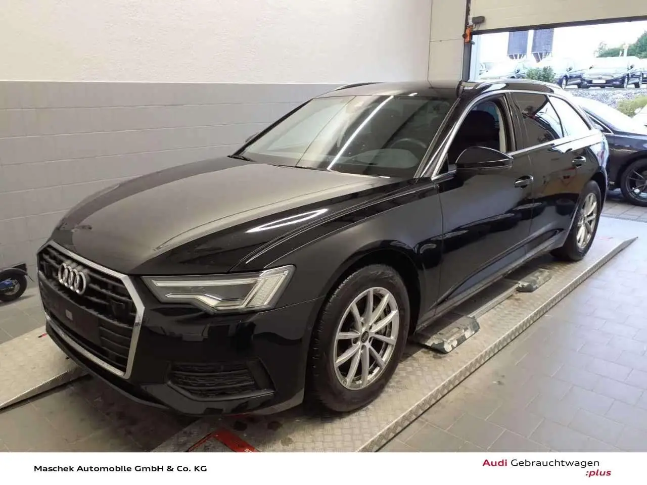 Photo 1 : Audi A6 2023 Petrol