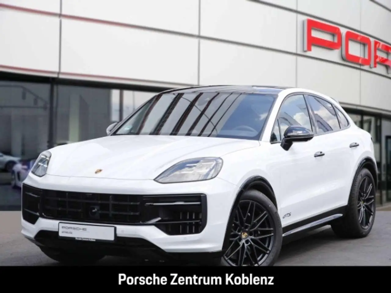 Photo 1 : Porsche Cayenne 2024 Essence