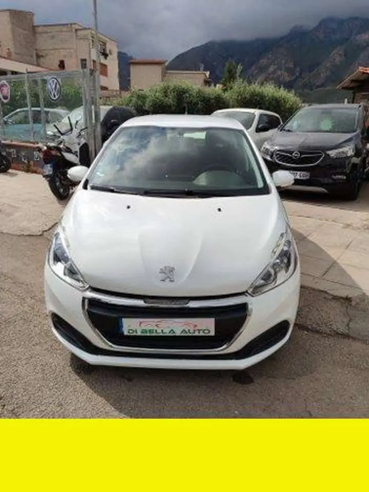 Photo 1 : Peugeot 208 2018 Diesel