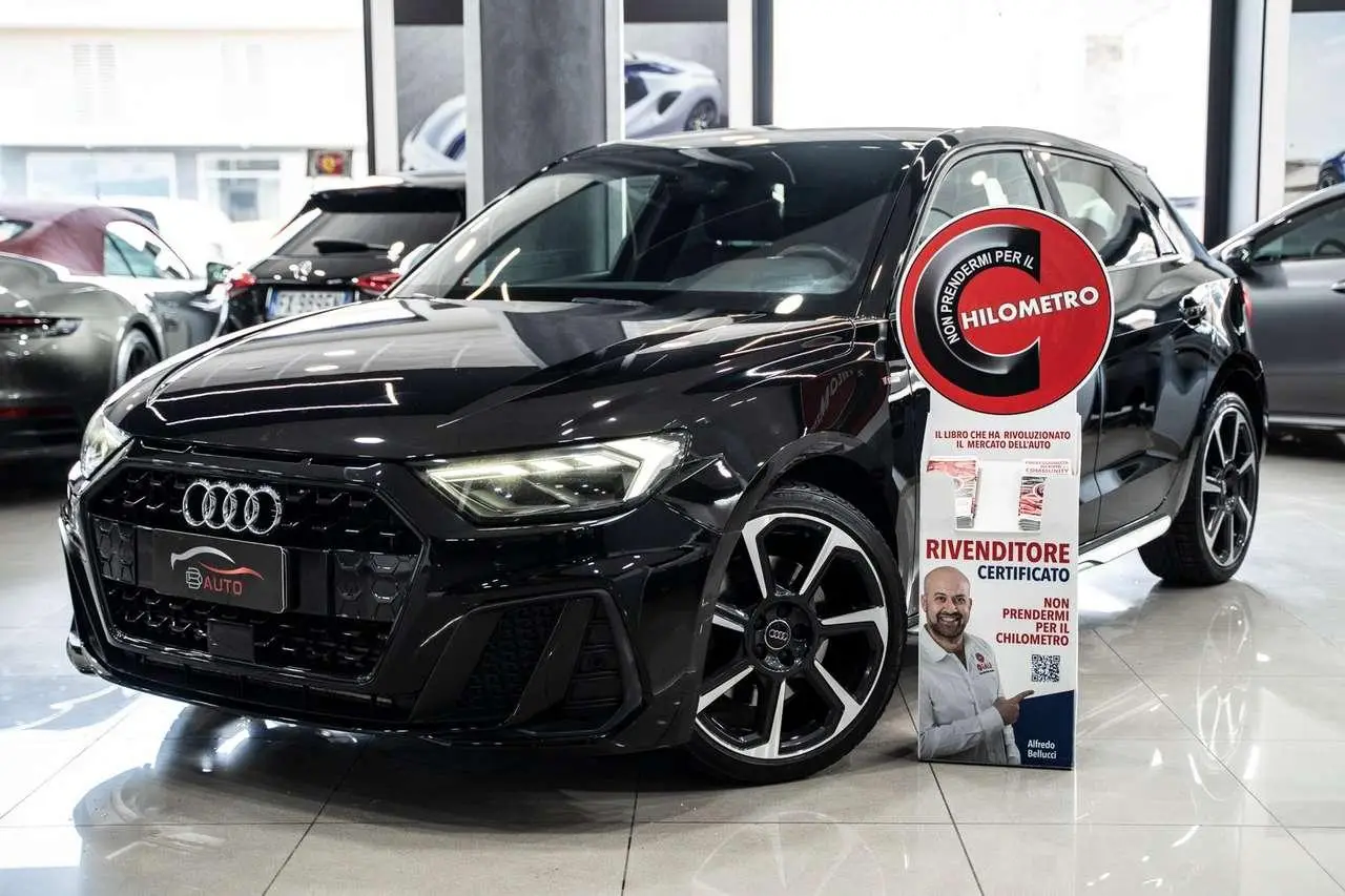 Photo 1 : Audi A1 2019 Essence