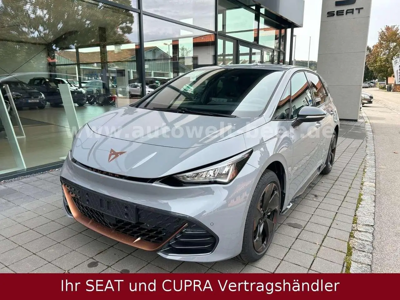 Photo 1 : Cupra Born 2024 Électrique