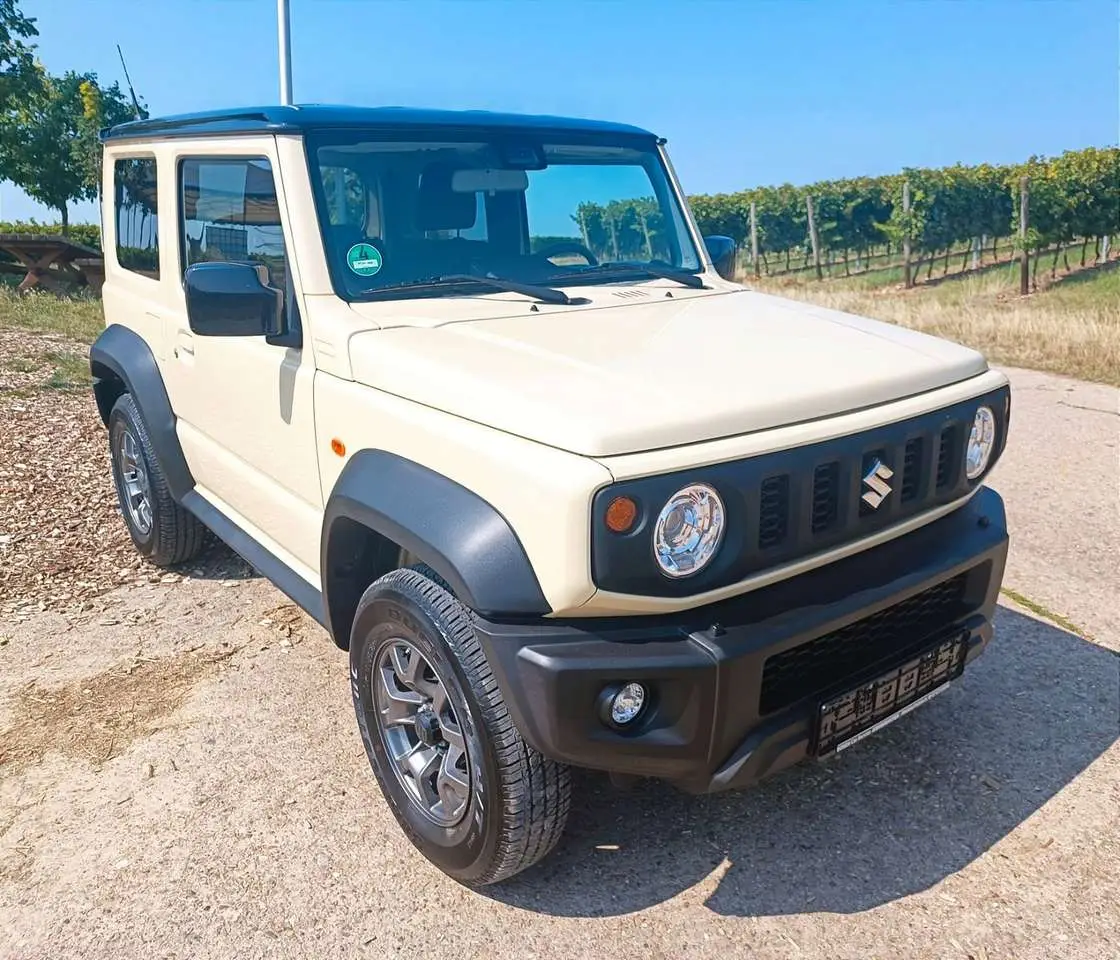 Photo 1 : Suzuki Jimny 2019 Essence