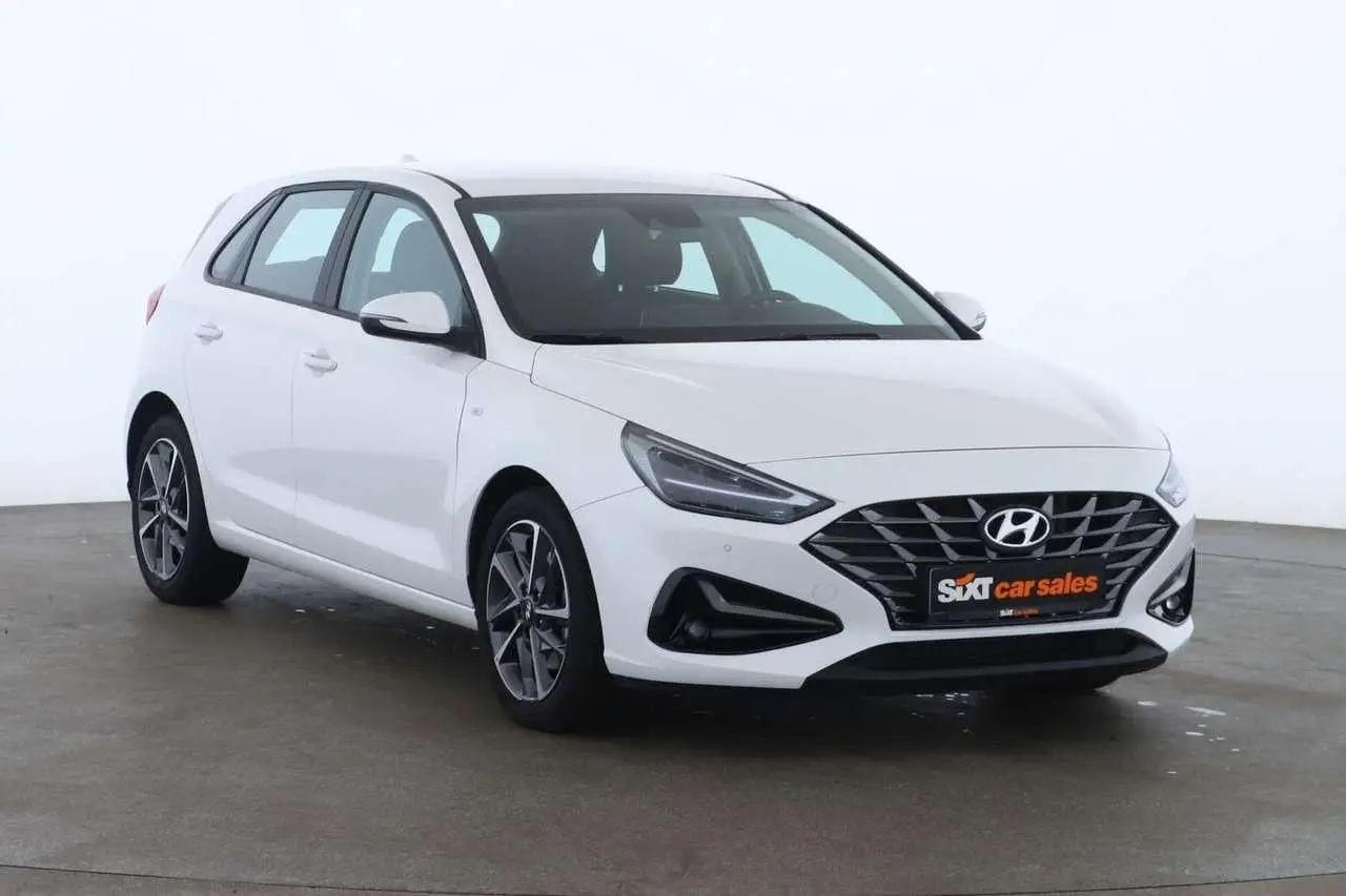 Photo 1 : Hyundai I30 2023 Petrol