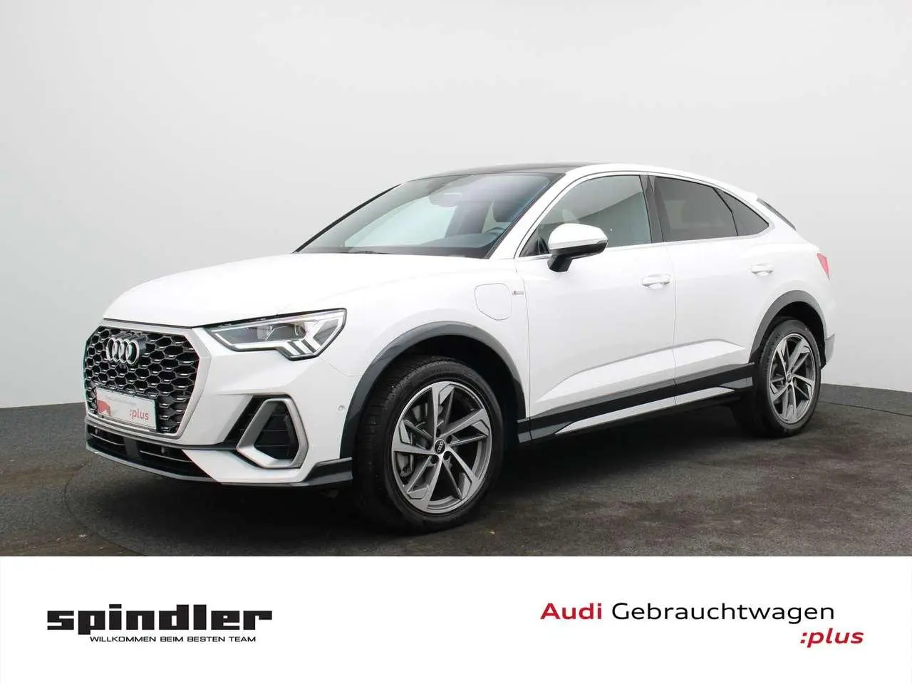 Photo 1 : Audi Q3 2021 Hybride