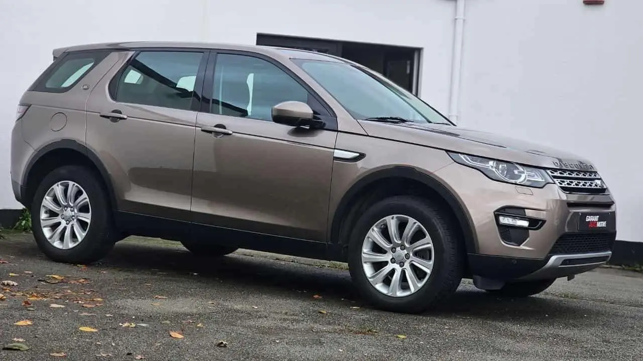 Photo 1 : Land Rover Discovery 2015 Petrol