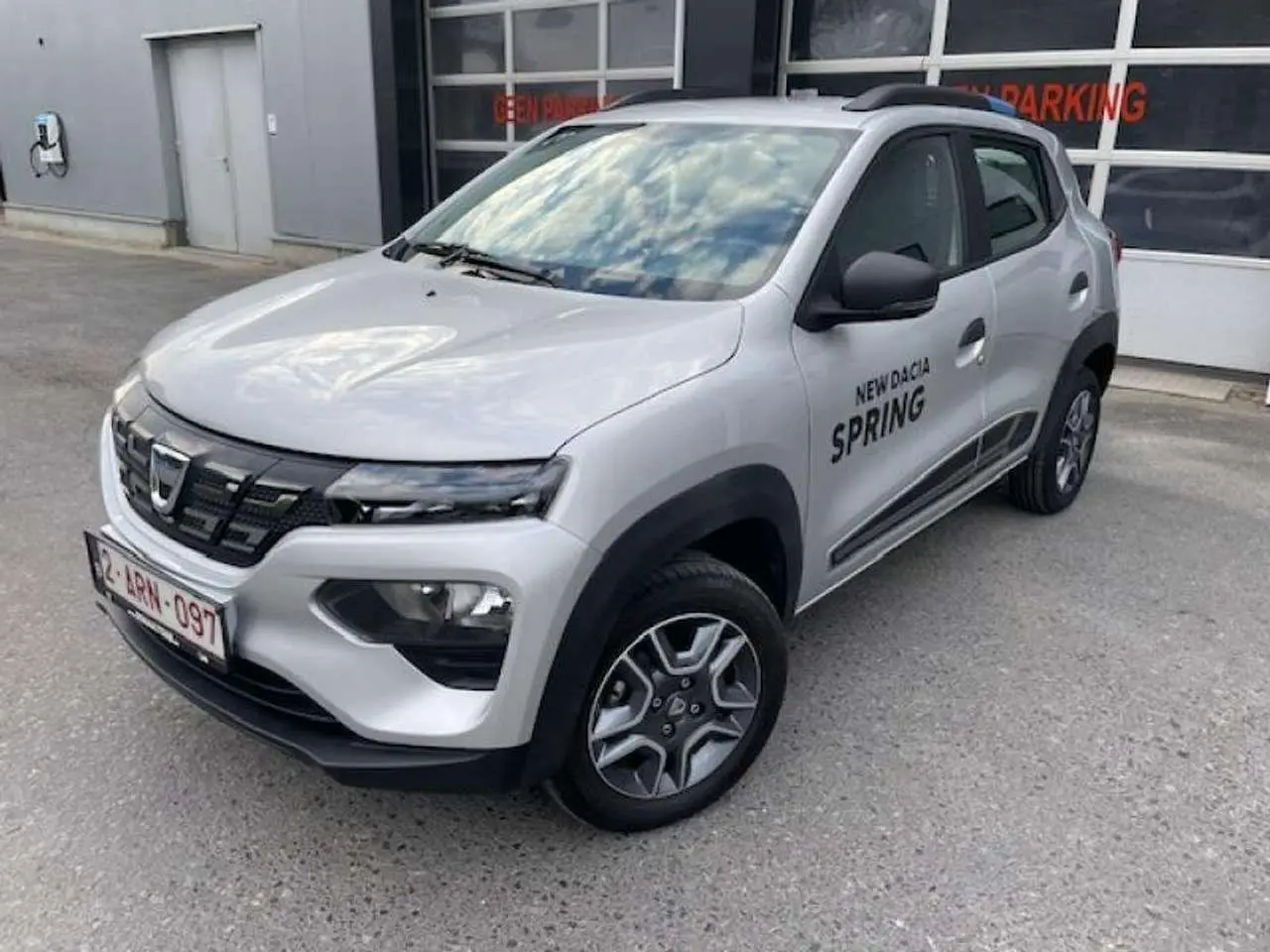 Photo 1 : Dacia Spring 2021 Electric