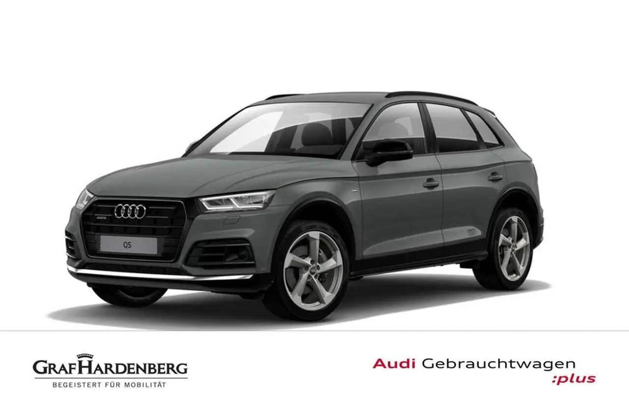 Photo 1 : Audi Q5 2019 Petrol