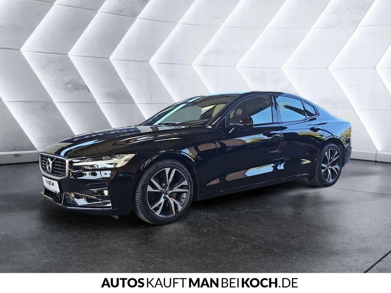 Photo 1 : Volvo S60 2019 Essence