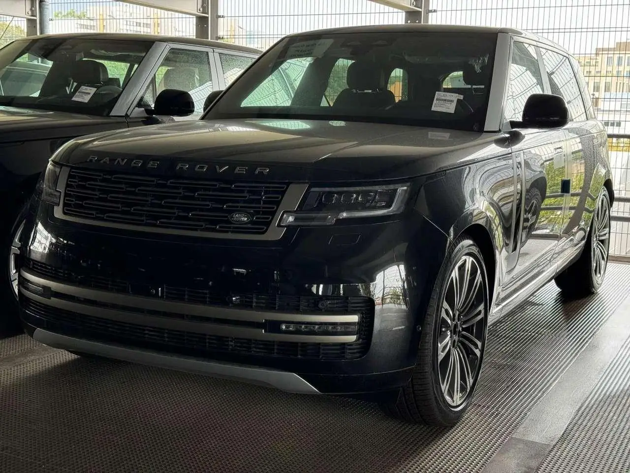 Photo 1 : Land Rover Range Rover 2024 Essence