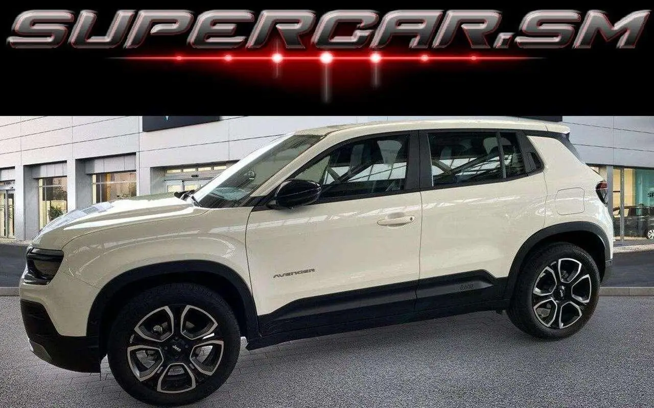 Photo 1 : Jeep Avenger 2024 Petrol