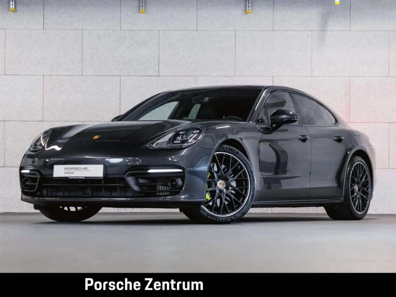 Photo 1 : Porsche Panamera 2021 Hybrid