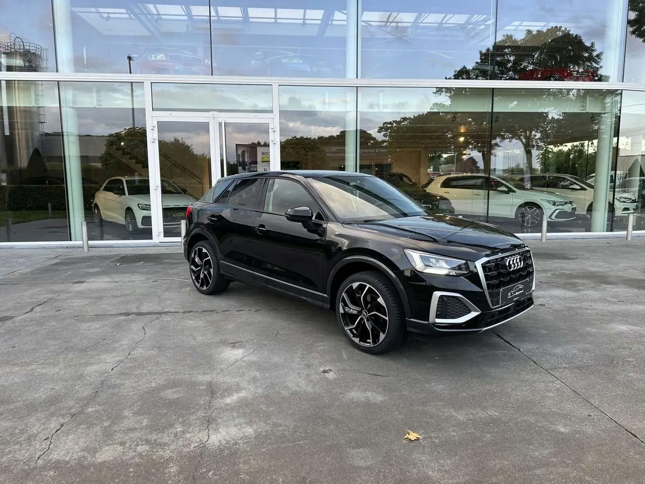 Photo 1 : Audi Q2 2021 Petrol