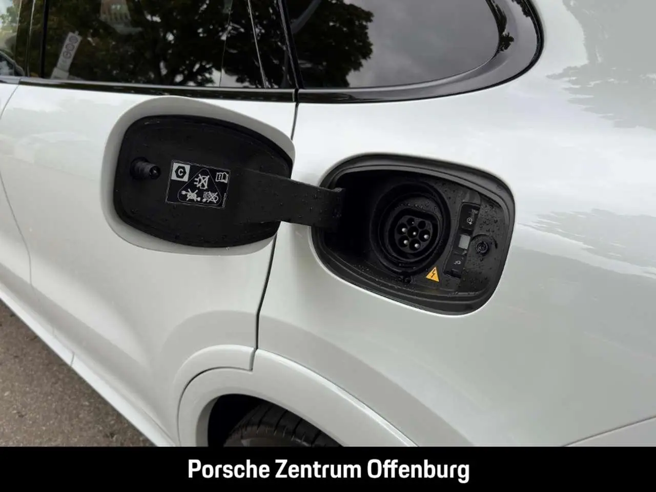 Photo 1 : Porsche Cayenne 2024 Hybrid