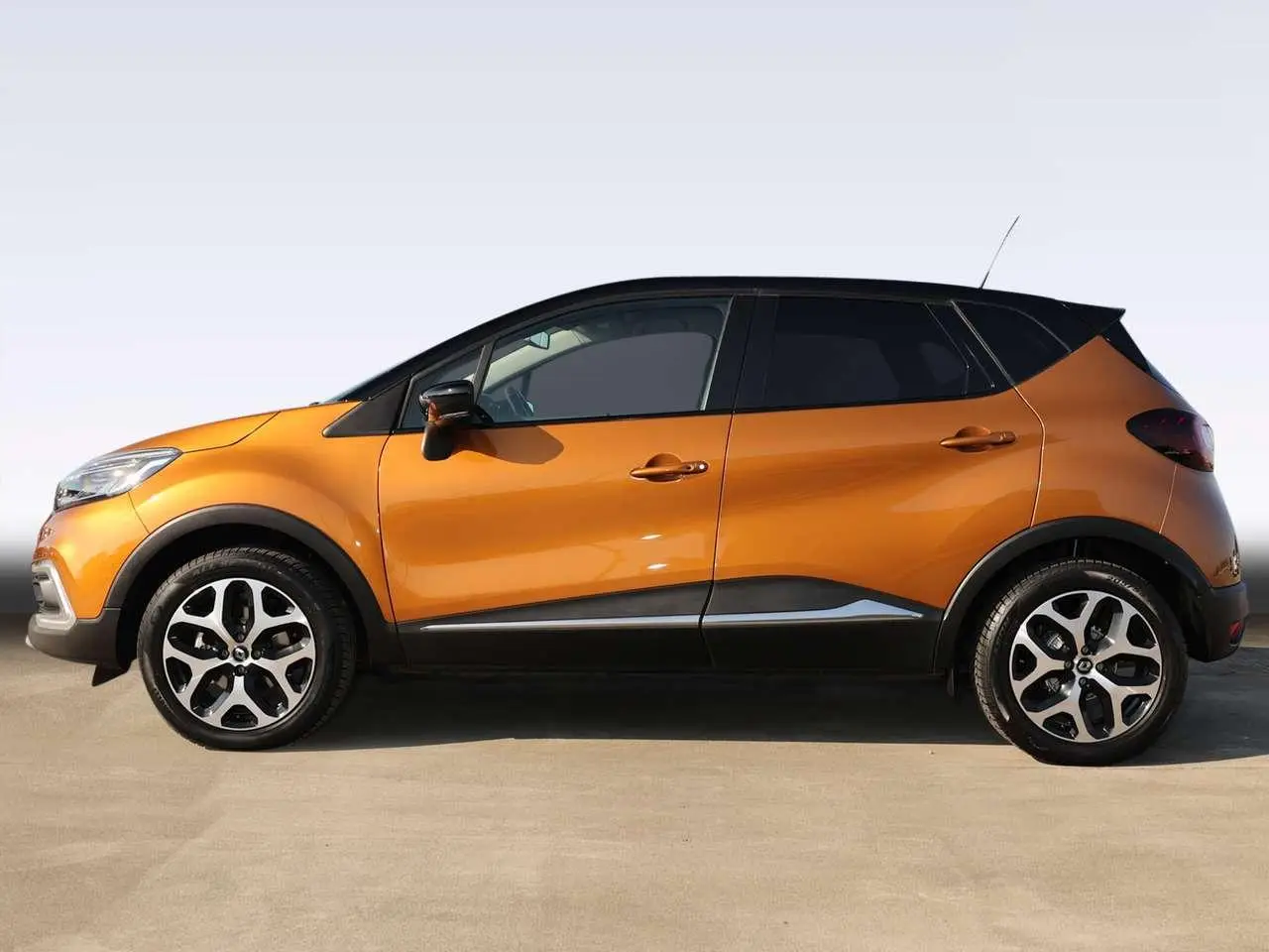 Photo 1 : Renault Captur 2019 Essence