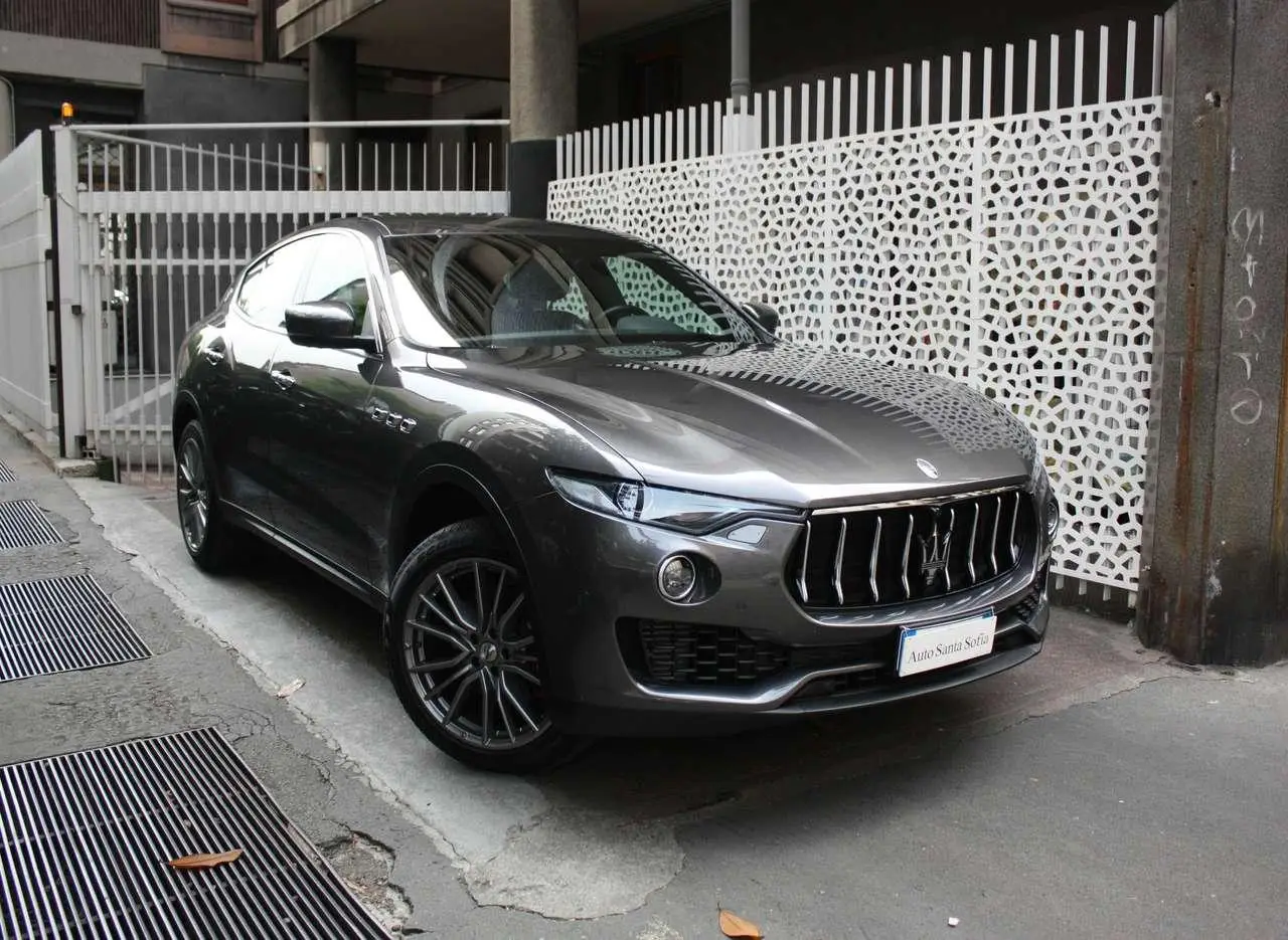 Photo 1 : Maserati Levante 2021 Petrol