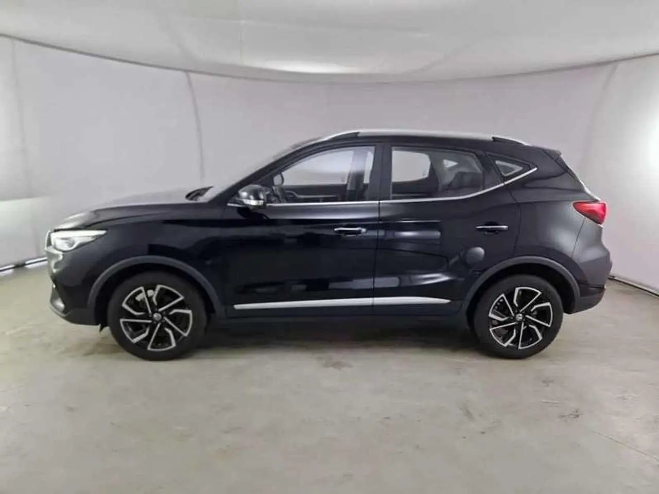 Photo 1 : Mg Zs 2023 Petrol