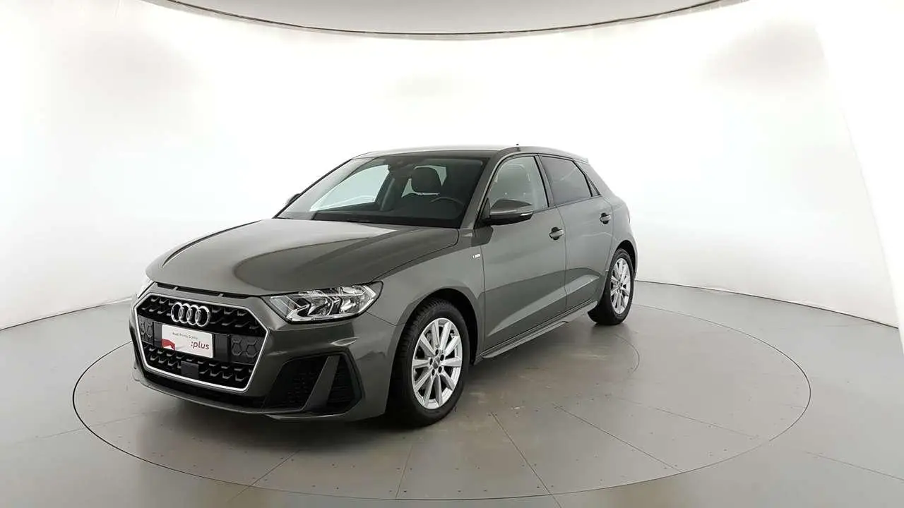 Photo 1 : Audi A1 2019 Petrol