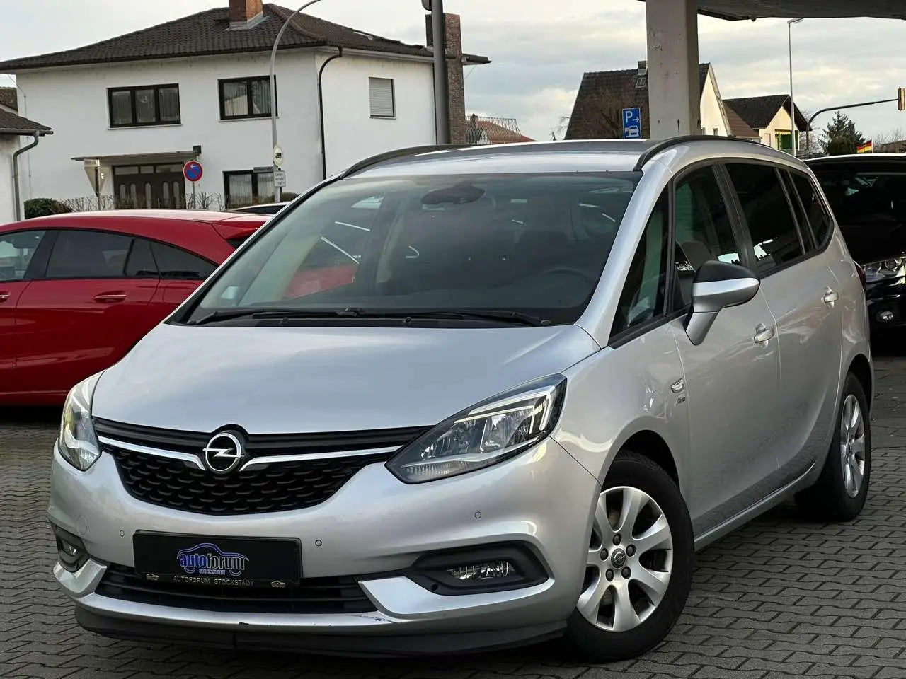 Photo 1 : Opel Zafira 2017 Essence