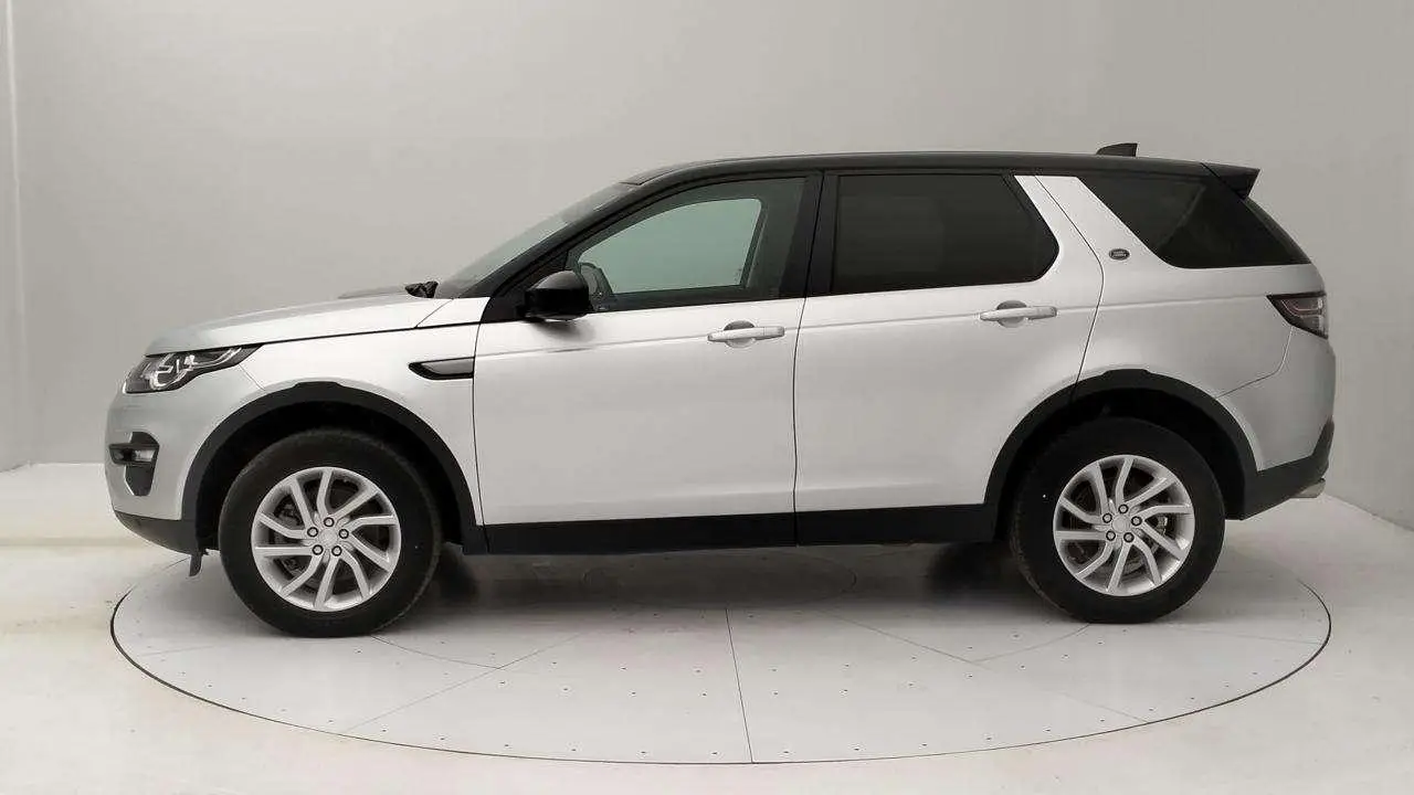 Photo 1 : Land Rover Discovery 2019 Diesel