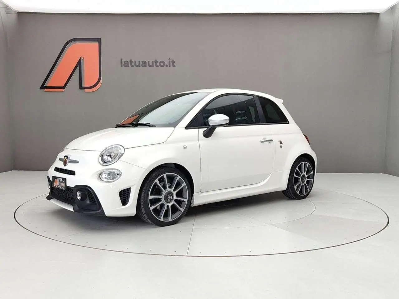 Photo 1 : Abarth 595 2019 Essence