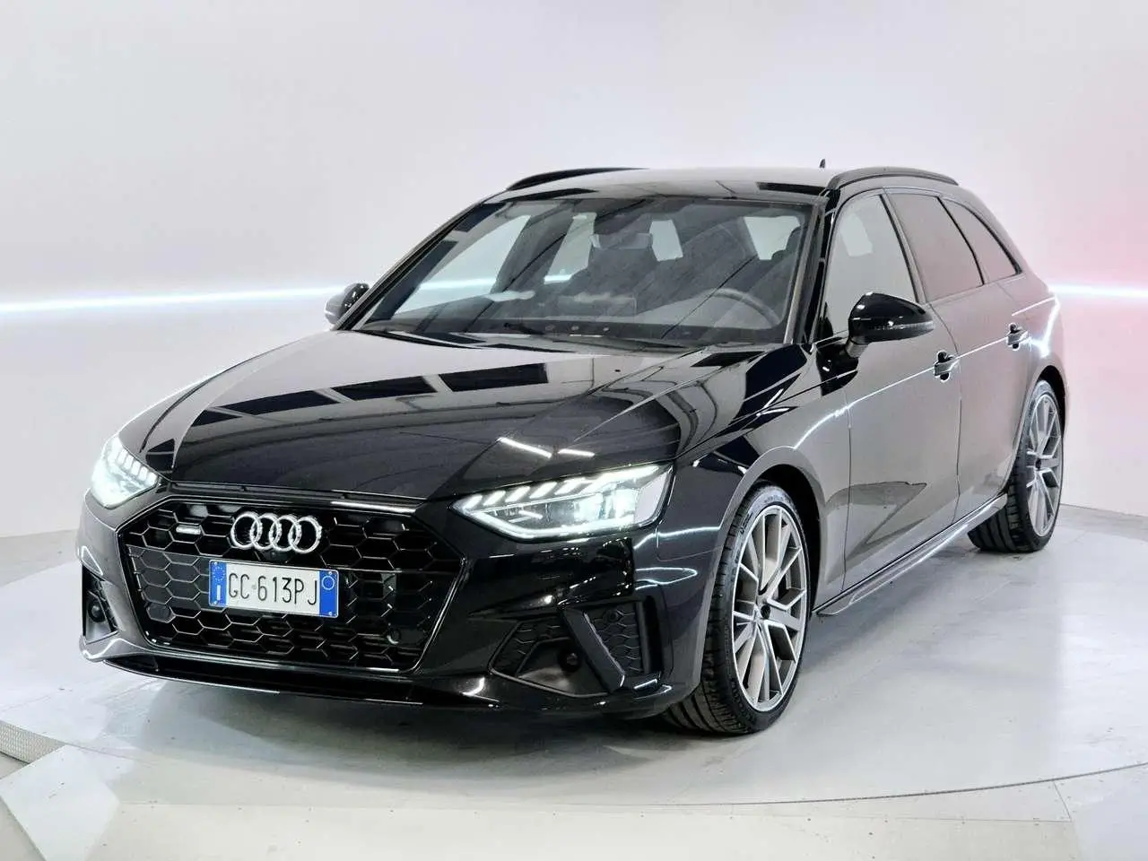 Photo 1 : Audi A4 2020 Hybrid