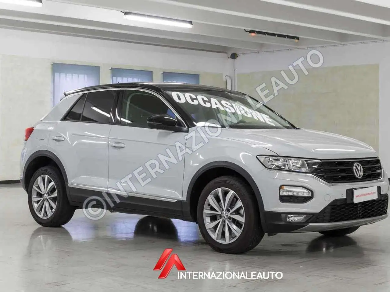 Photo 1 : Volkswagen T-roc 2018 Petrol