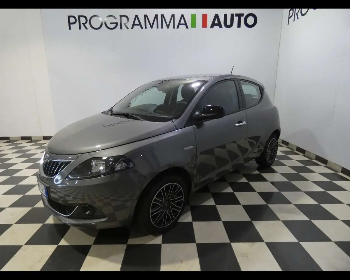 Photo 1 : Lancia Ypsilon 2023 Hybride