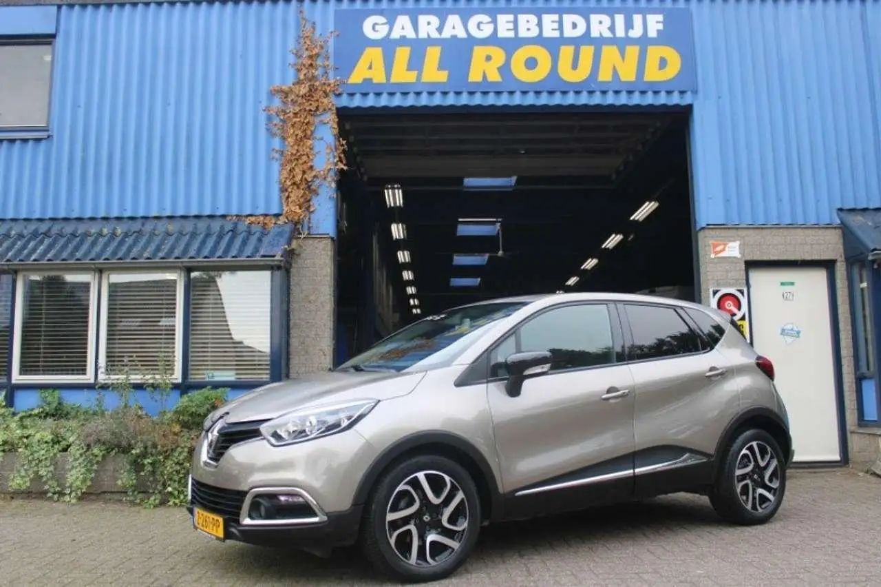 Photo 1 : Renault Captur 2015 Petrol