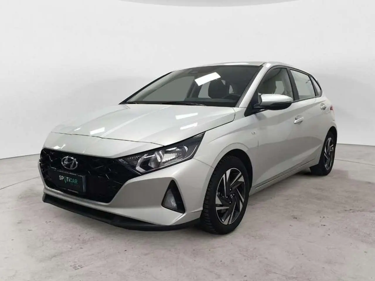 Photo 1 : Hyundai I20 2022 Hybride