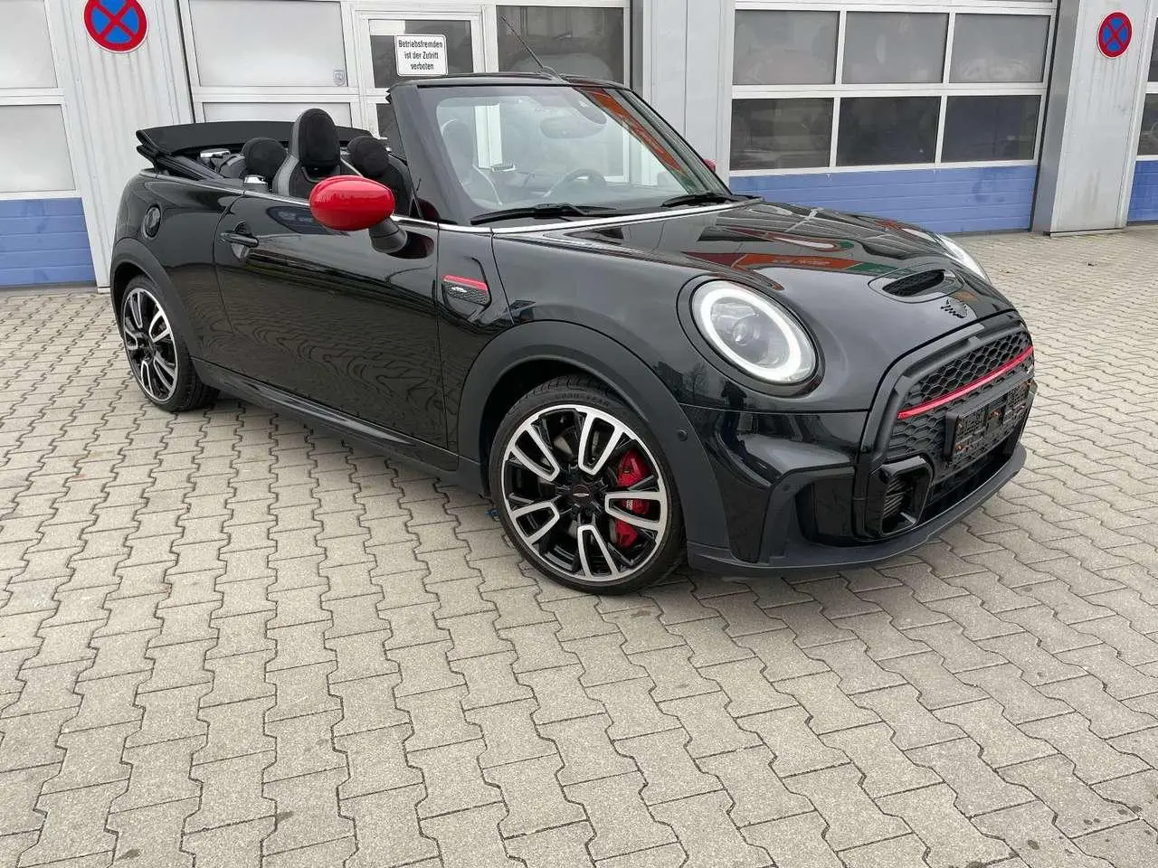 Photo 1 : Mini John Cooper Works 2023 Essence