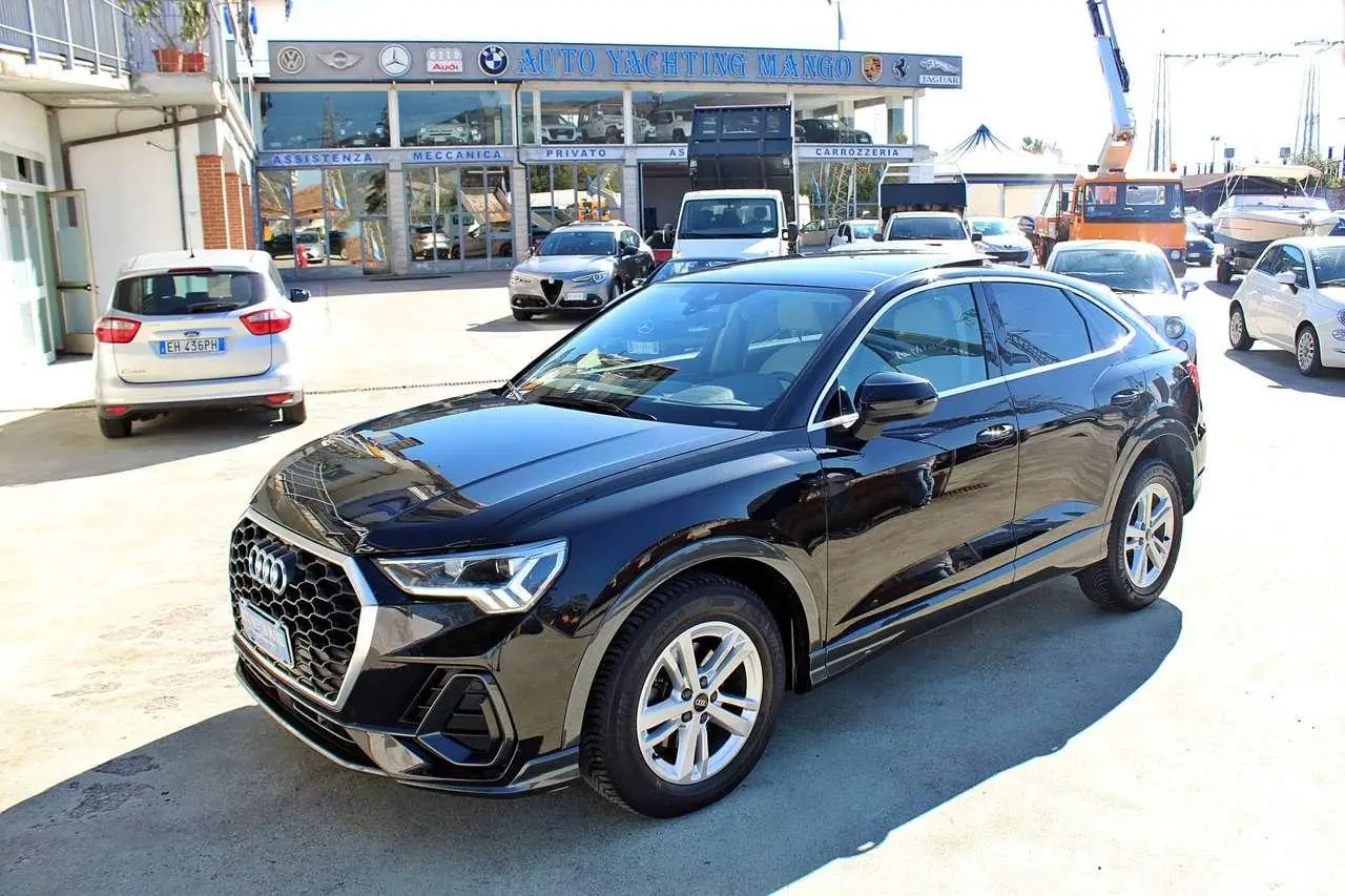 Photo 1 : Audi Q3 2021 Diesel