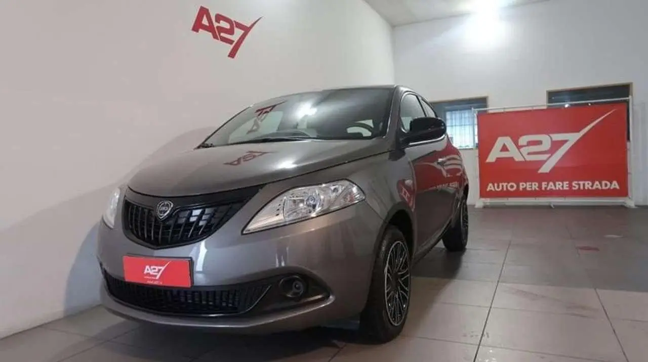 Photo 1 : Lancia Ypsilon 2024 Hybrid