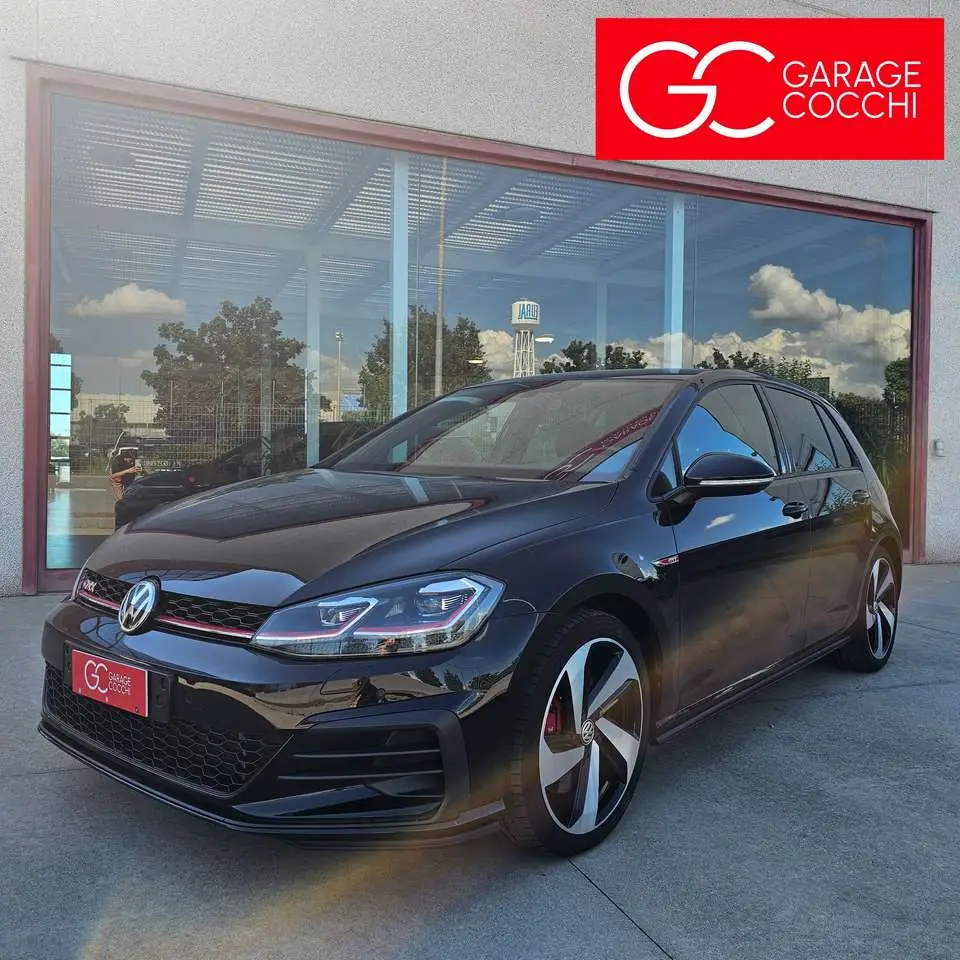 Photo 1 : Volkswagen Golf 2019 Essence