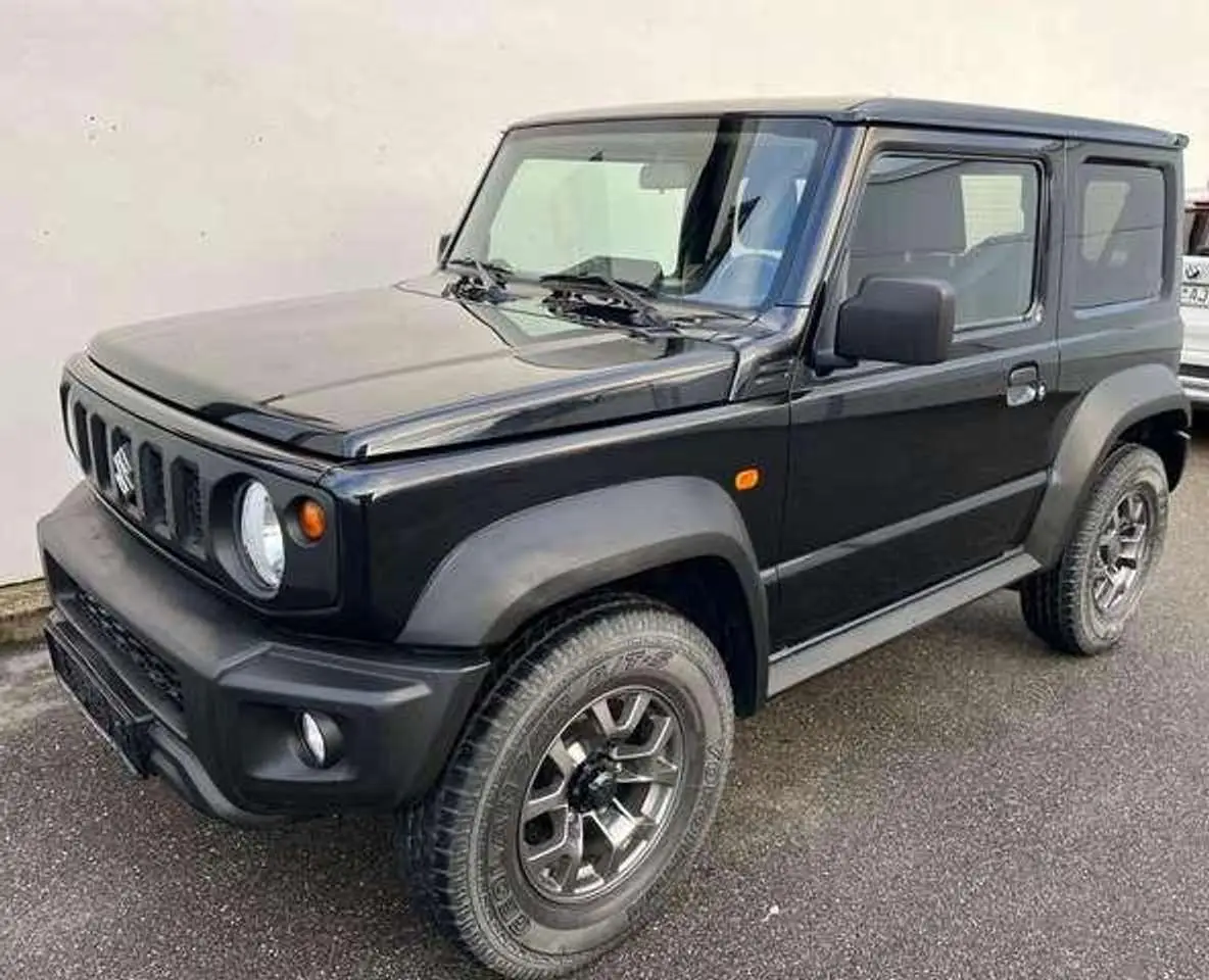 Photo 1 : Suzuki Jimny 2022 Petrol