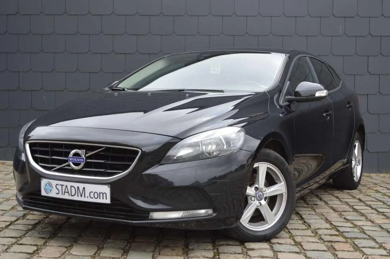 Photo 1 : Volvo V40 2018 Diesel