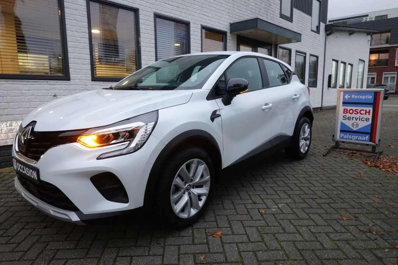 Photo 1 : Renault Captur 2024 Petrol