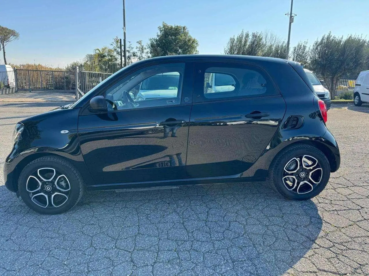 Photo 1 : Smart Forfour 2019 Électrique