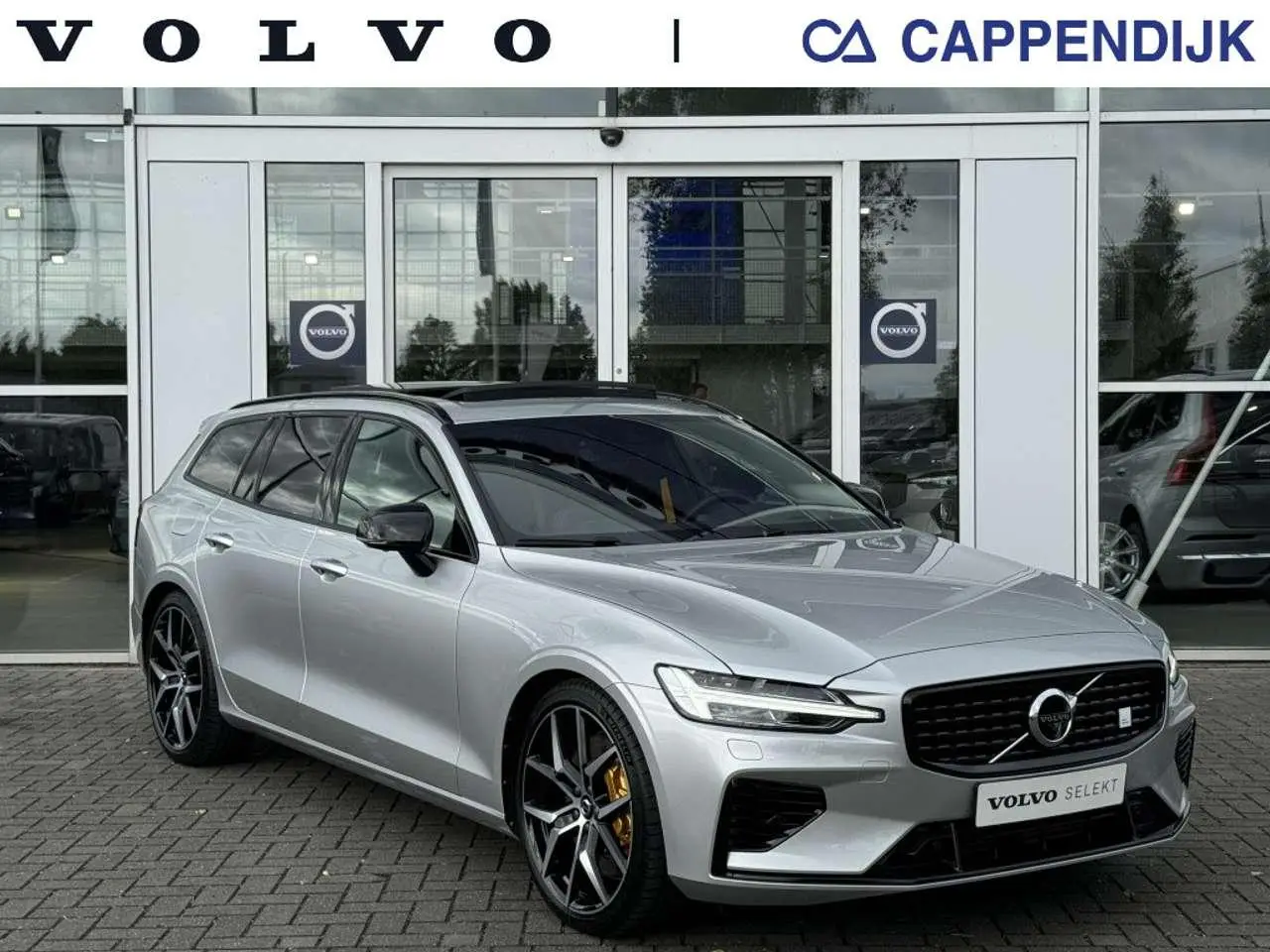 Photo 1 : Volvo V60 2022 Hybride