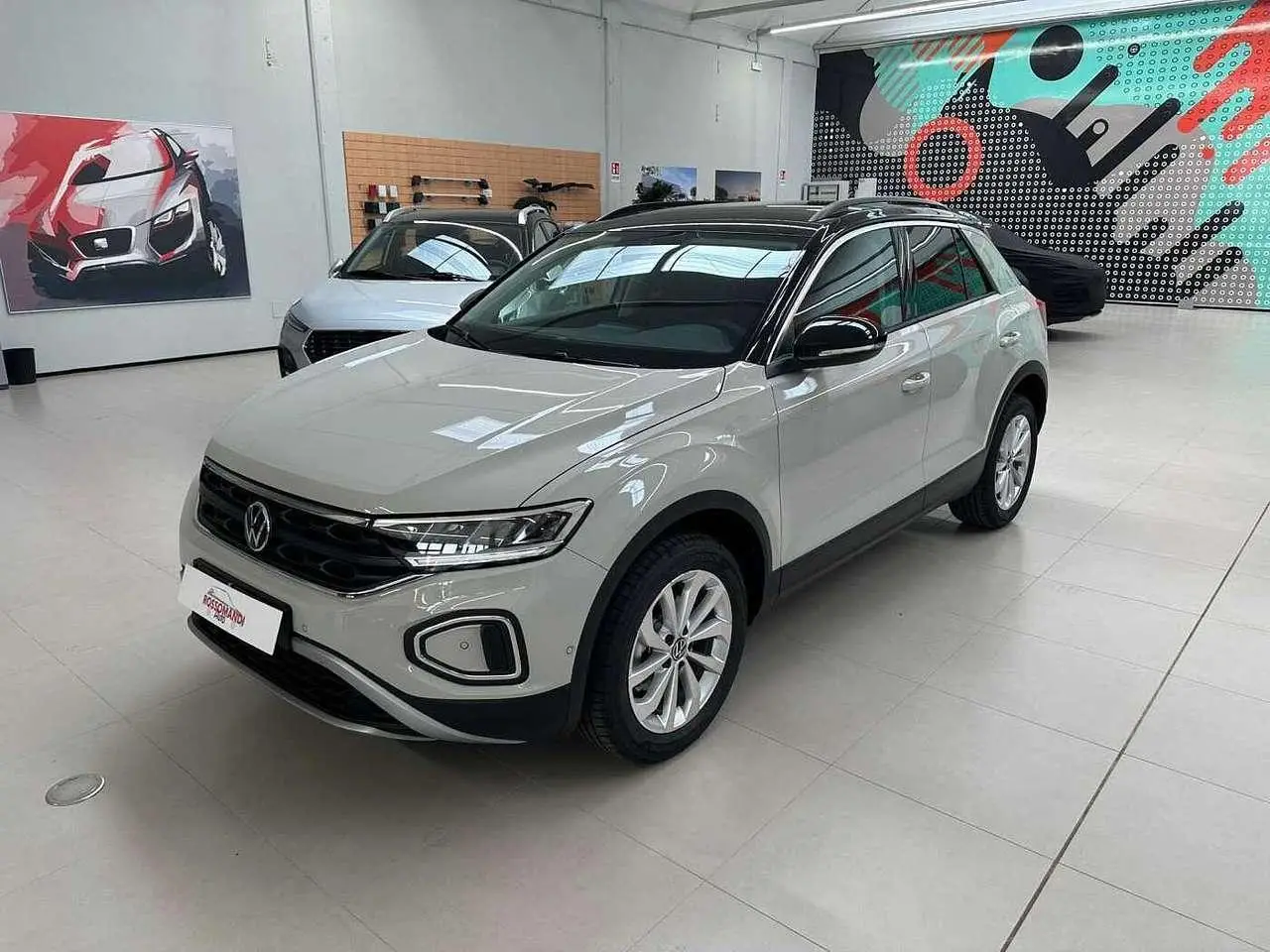 Photo 1 : Volkswagen T-roc 2024 Essence