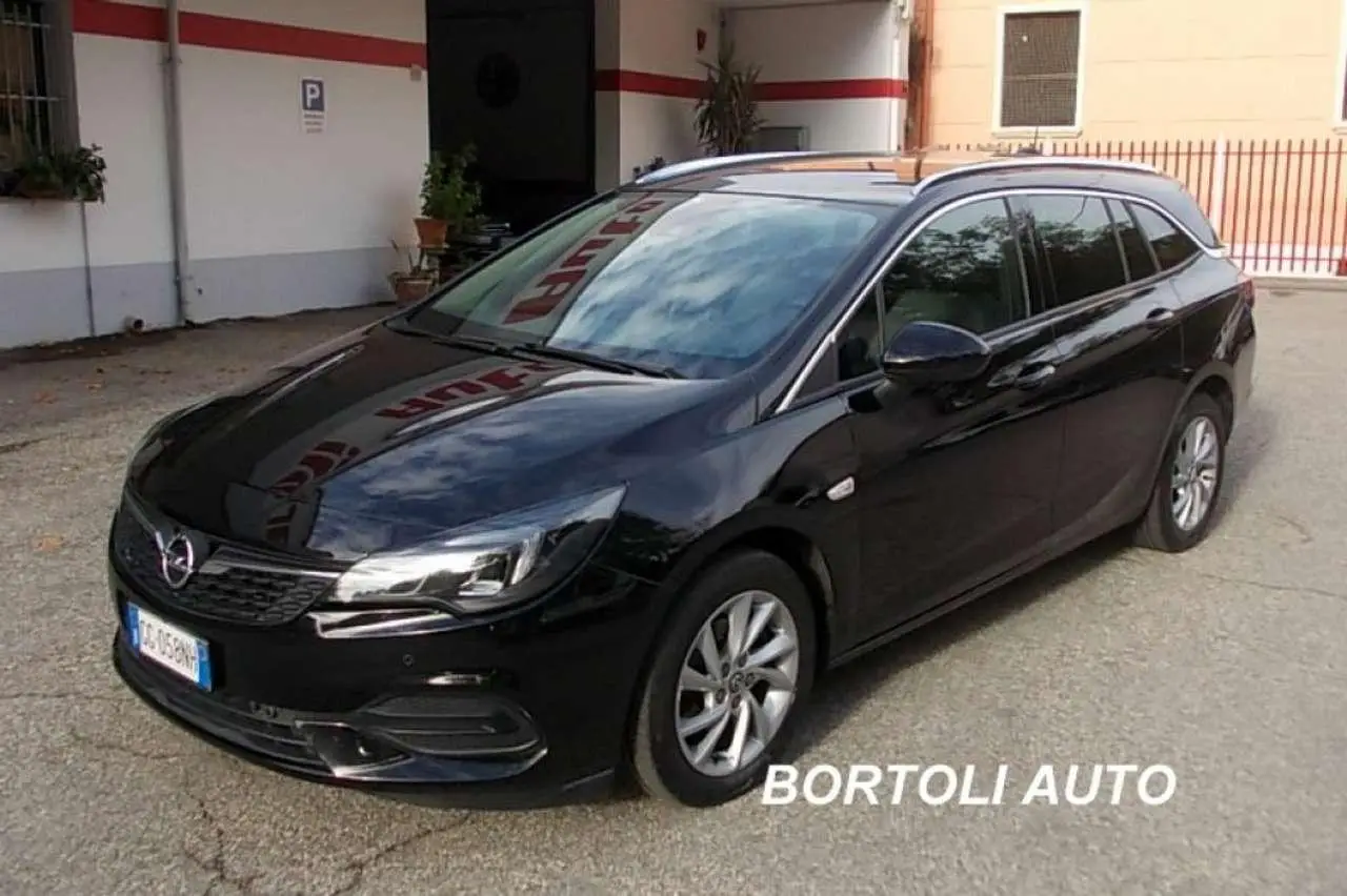 Photo 1 : Opel Astra 2021 Diesel