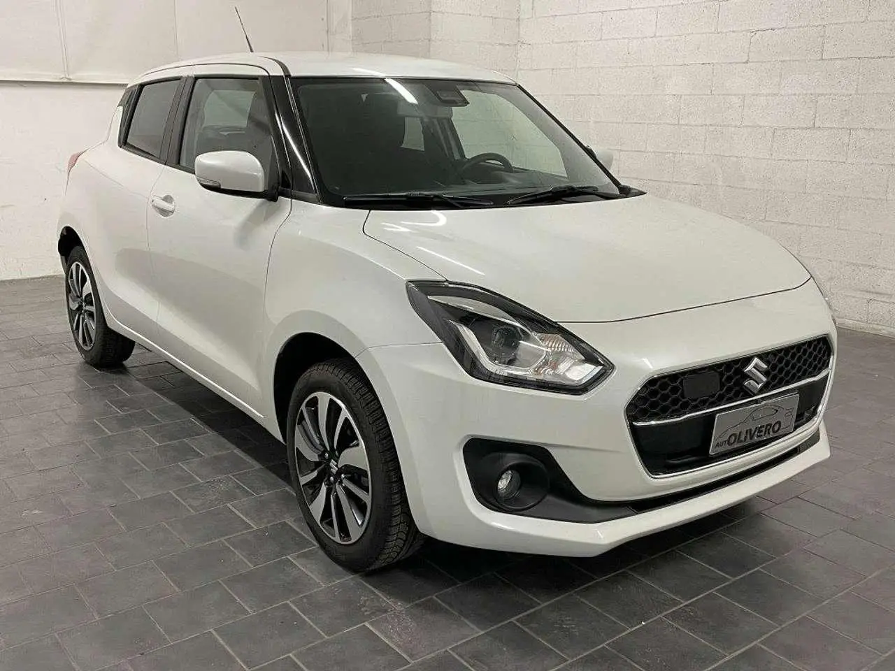 Photo 1 : Suzuki Swift 2019 Hybride