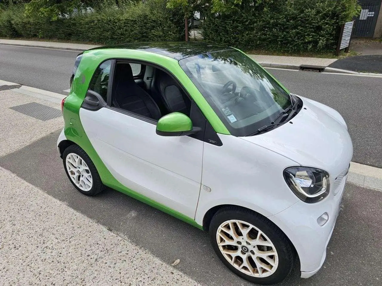 Photo 1 : Smart Fortwo 2017 Électrique