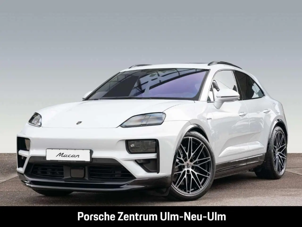 Photo 1 : Porsche Macan 2024 Électrique