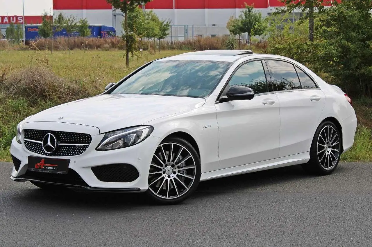 Photo 1 : Mercedes-benz Classe C 2017 Petrol