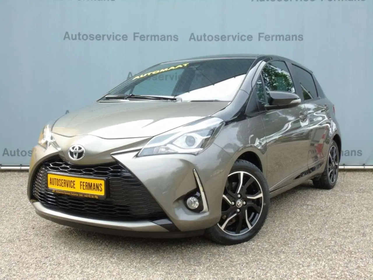 Photo 1 : Toyota Yaris 2018 Petrol