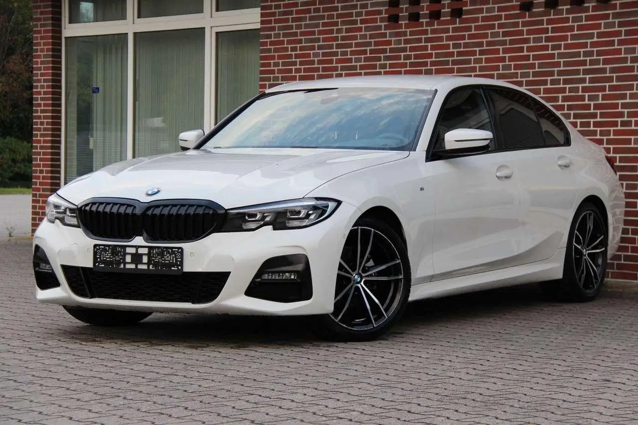 Photo 1 : Bmw Serie 3 2019 Petrol