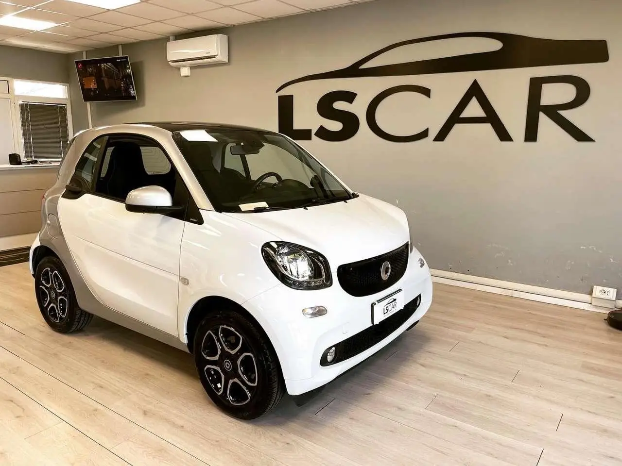 Photo 1 : Smart Fortwo 2017 Essence