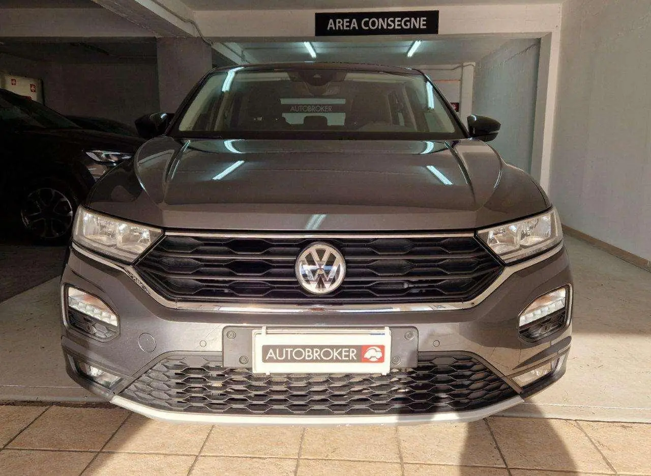 Photo 1 : Volkswagen T-roc 2020 Essence